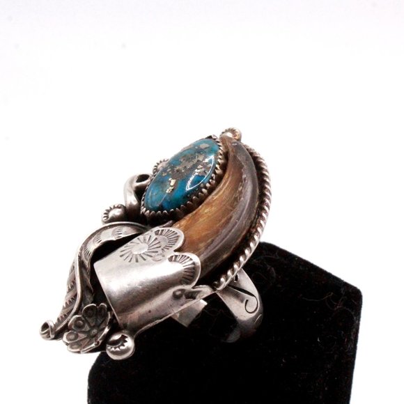 Vintage Sterling Silver Native American Navajo Morenci Turquoise Bear Claw Ring - Picture 12 of 14
